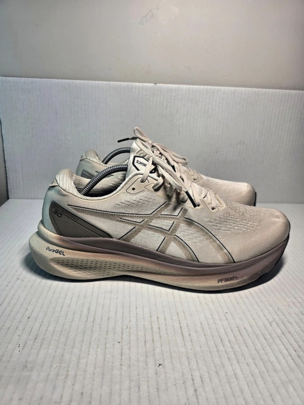 ASICS GEL-NIMBUS 27 Running Shoes US 11 Extra Wide